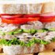 Sándwich de atún al ajillo
